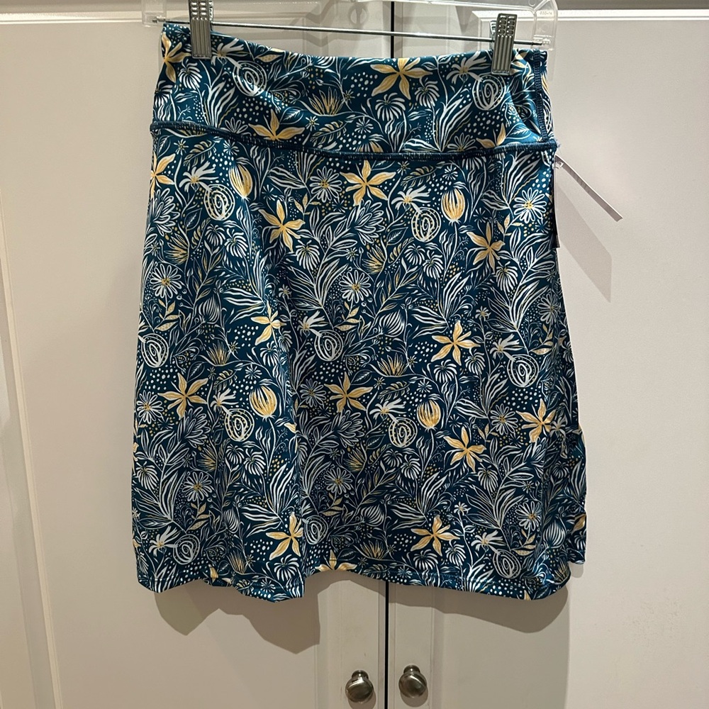 BNWT Willet Skort